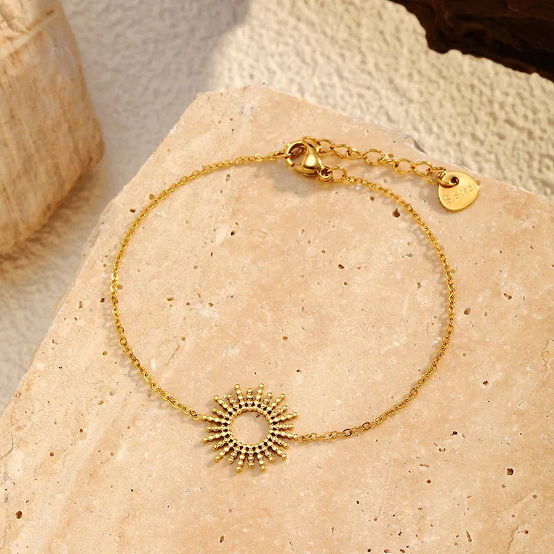 Sunflower geometric chain jewellery set with gold necklace and bracelet