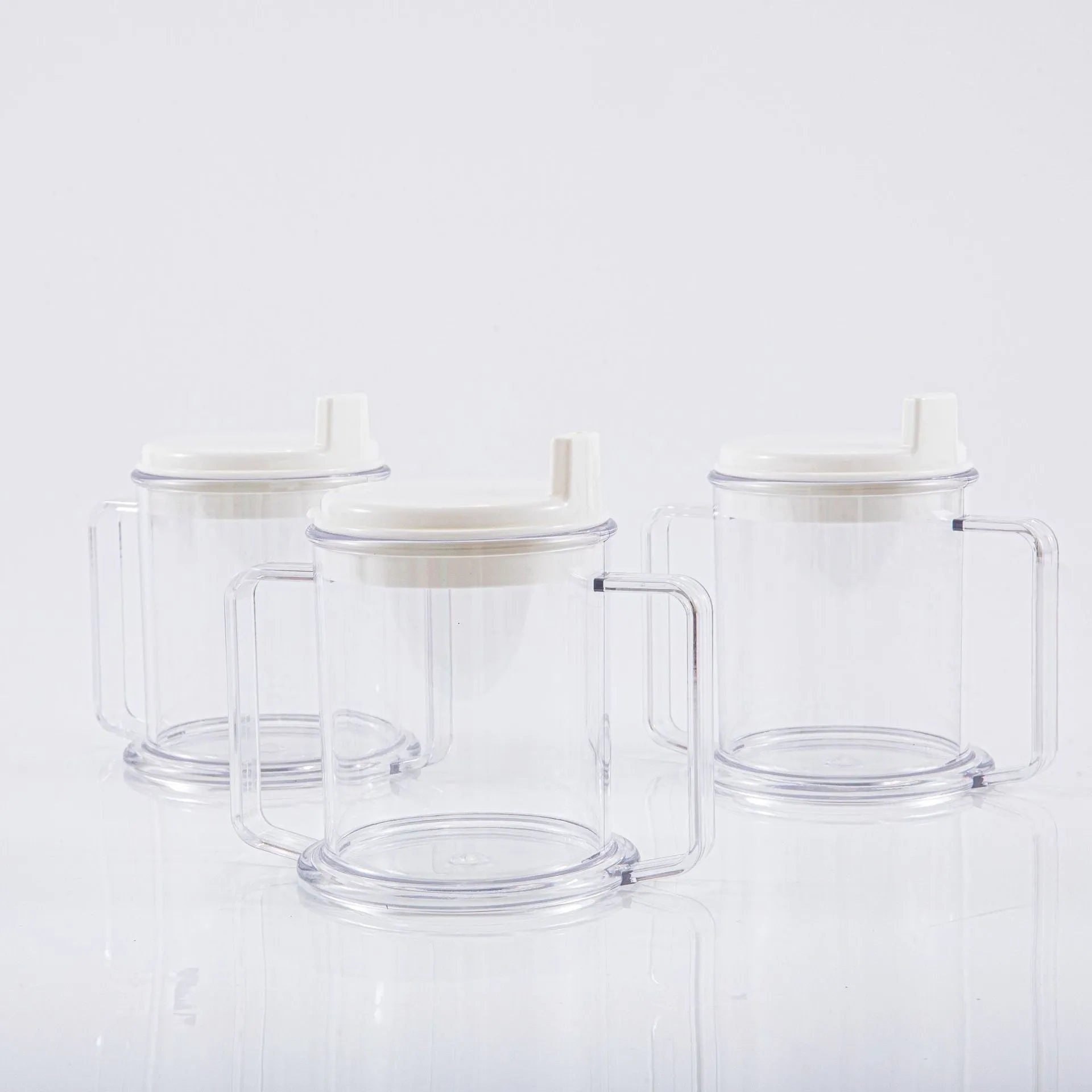 Transparent PP plastic spill-proof drinking cup with modern simple design