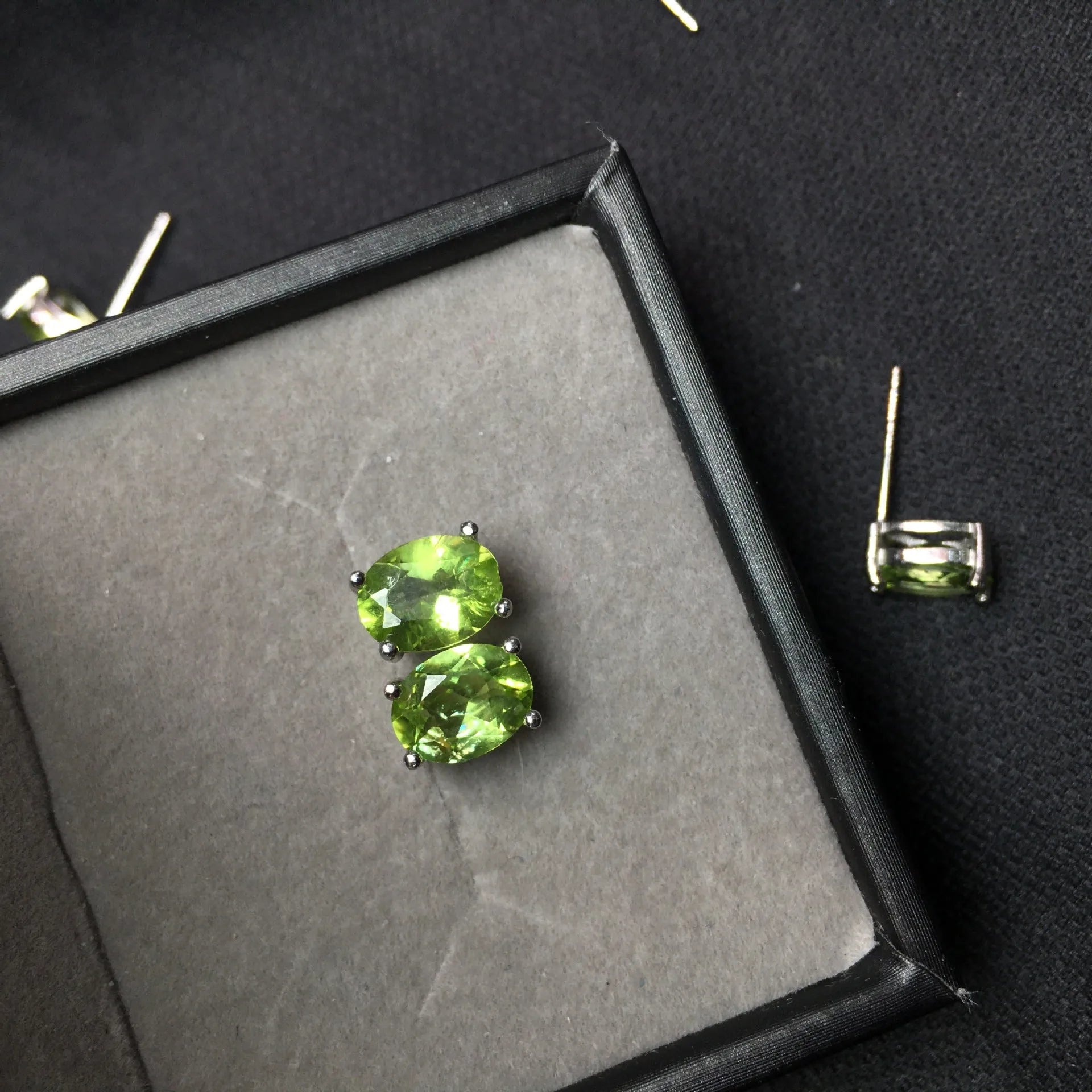 Grass green natural olivine faceted stud earrings in S925 silver setting