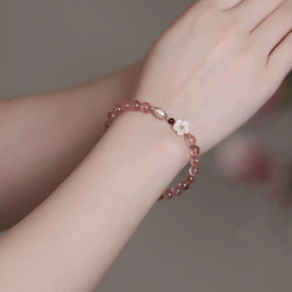 Strawberry quartz peach blossom crystal bracelet for women with flower design and adjustable sizing