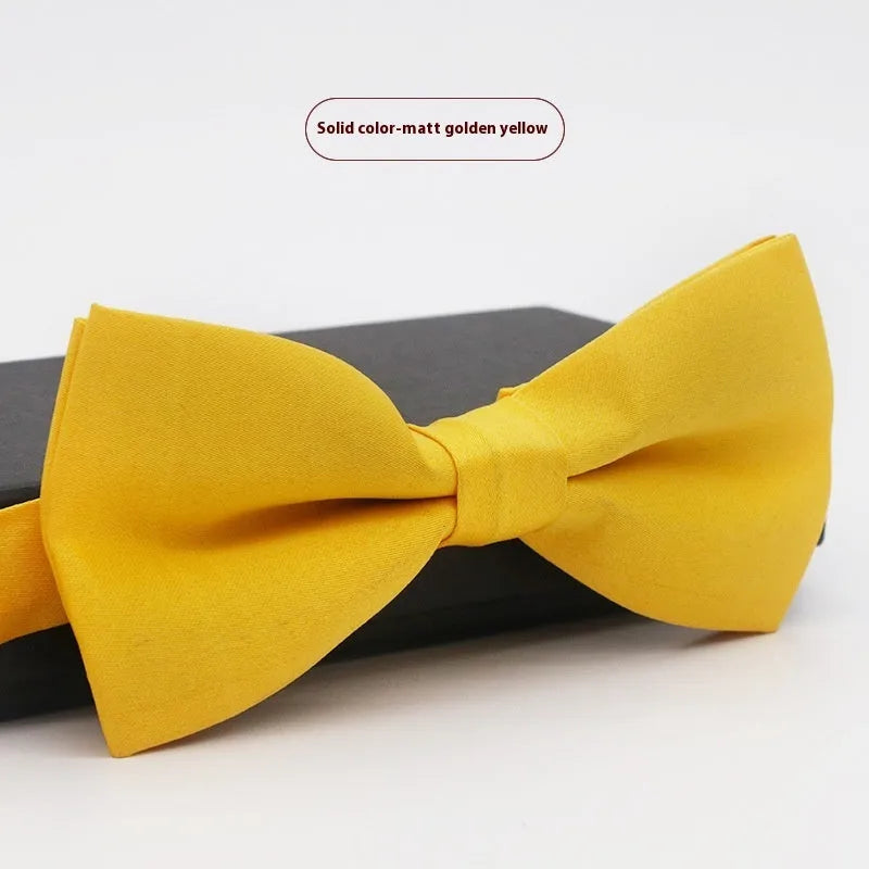 Men's solid colour formal bow tie in flat head style showing 12x6cm dimensions