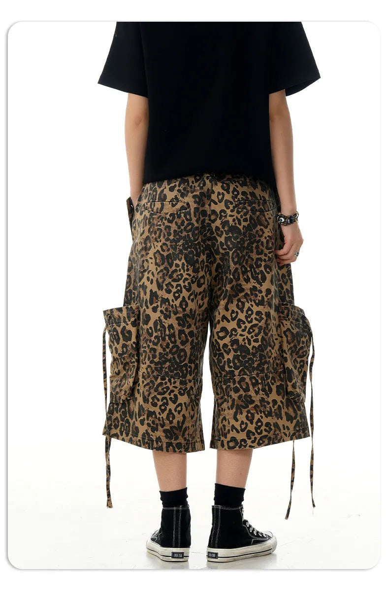 Leopard print cotton cropped pants with high waist and straight loose fit
