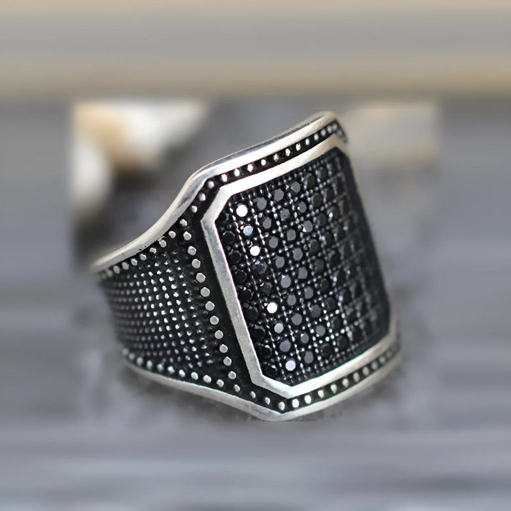 Black alloy ring with copper inlay and zircon stone accents in European American style