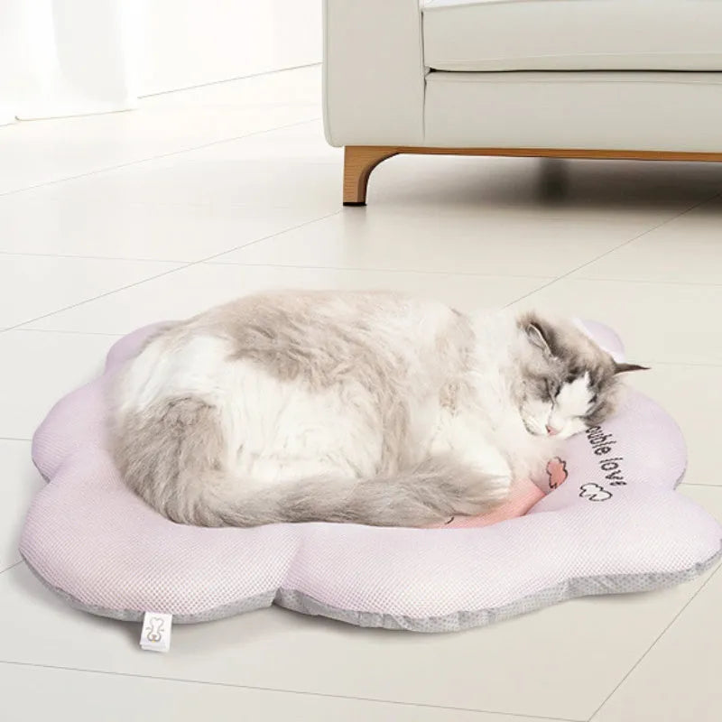 Green ice silk gel pet cooling mat for dogs and cats with size options for small to extra-large pets