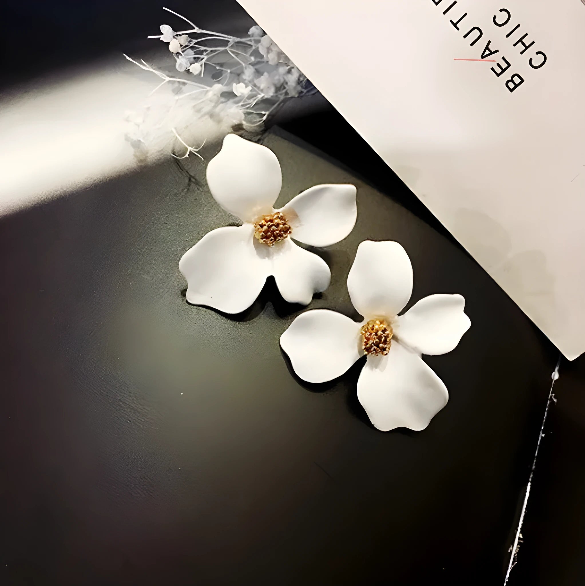 White and pink flower stud earrings for women with electroplated alloy construction
