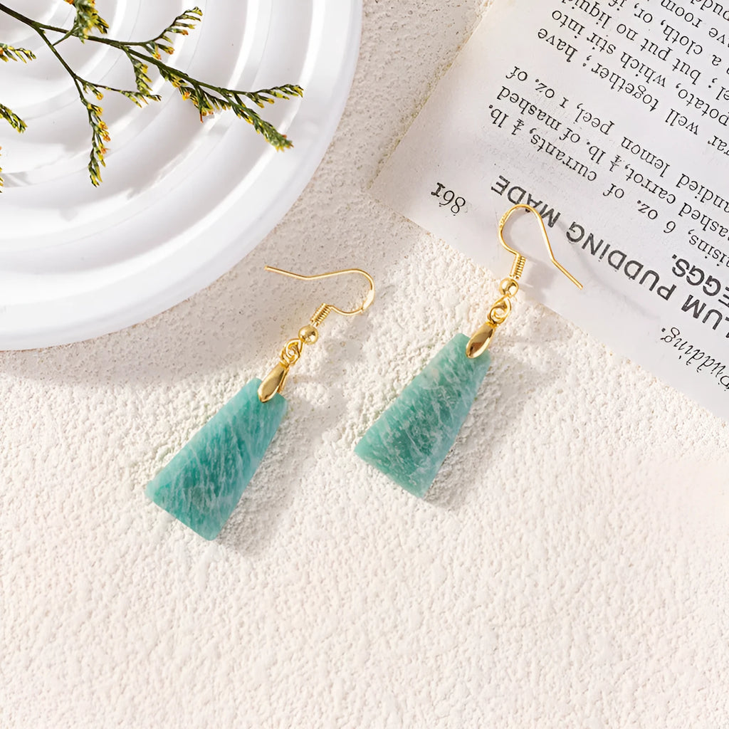 Amazonite rough stone trapezoid earrings with geometric shapes in gold or silver finish