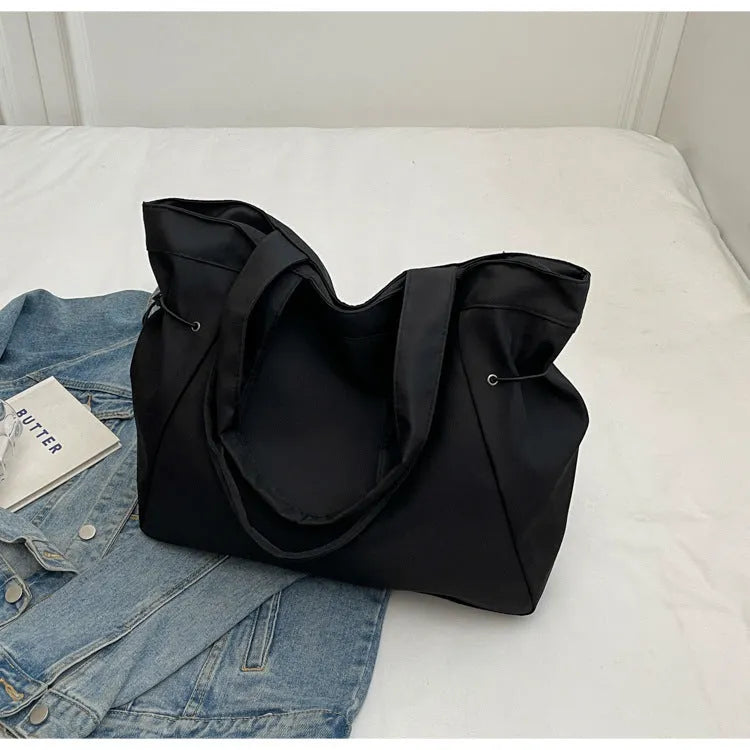Soft foldable Oxford cloth commuter shoulder tote bag in street trend style