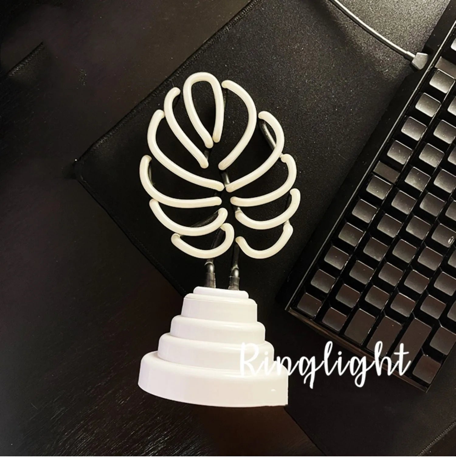 Creative minimalist bamboo shape desktop lamp with white tube and green light