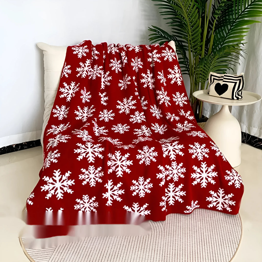 Personalised Christmas blanket with snowflake or reindeer pattern measuring 110x130cm