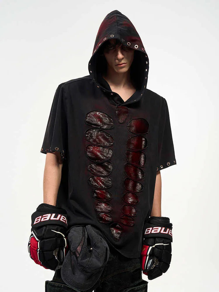 Black men's hooded T-shirt with sequin design and short sleeves in loose-fitting style