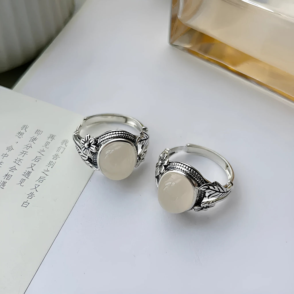 Copper vintage ring with imitation white chalcedony stone and adjustable open-mouth design