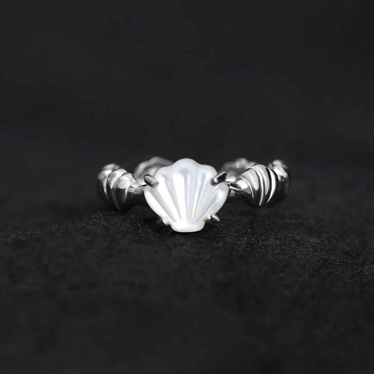 Adjustable silver ring with shell and tiger eye design in white gold or 18K gold electroplated finish