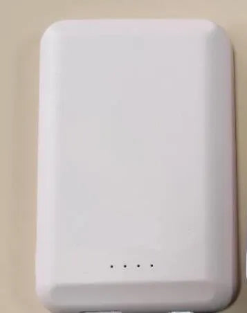 Magnetic wireless power bank in five colours: black, blue, green, pink, white