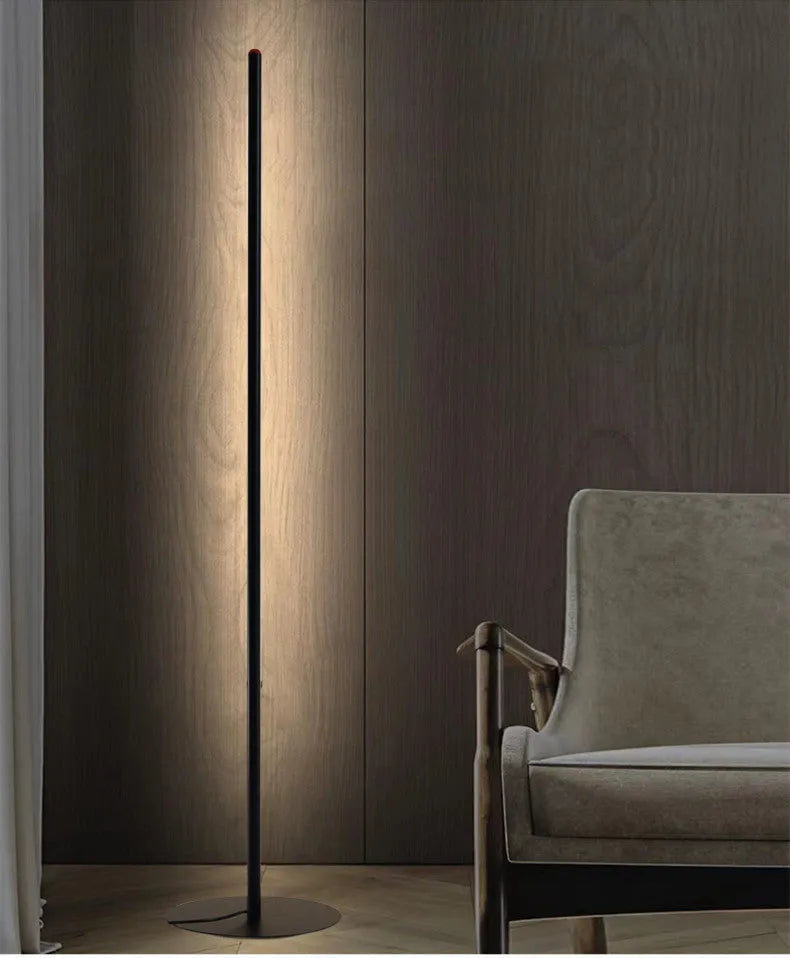 Vertical aluminium alloy floor lamp with LED light in modern minimalist style