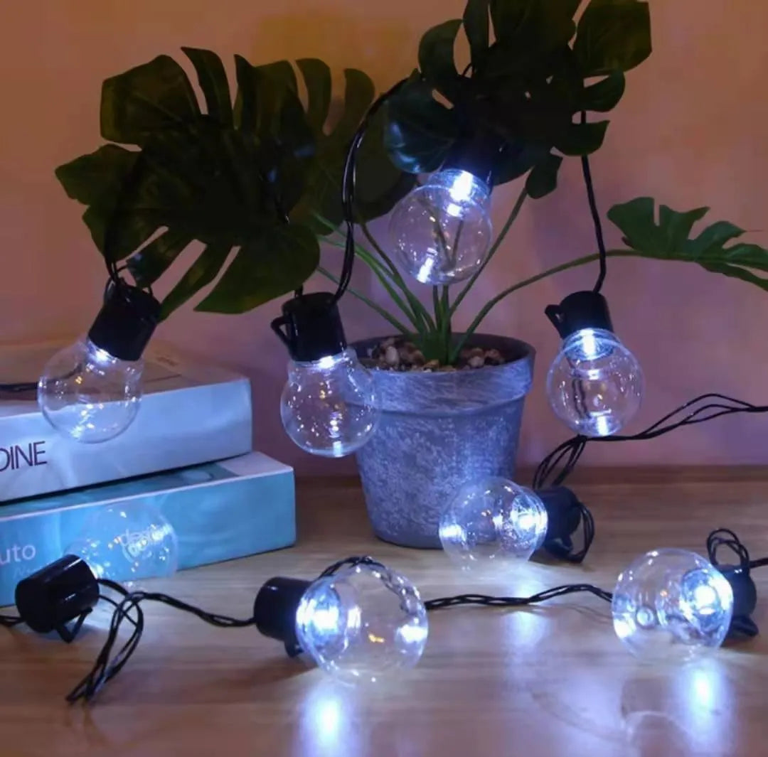 10-metre solar-powered decorative lighting string with 40 LED lights for outdoor festival and tent decoration
