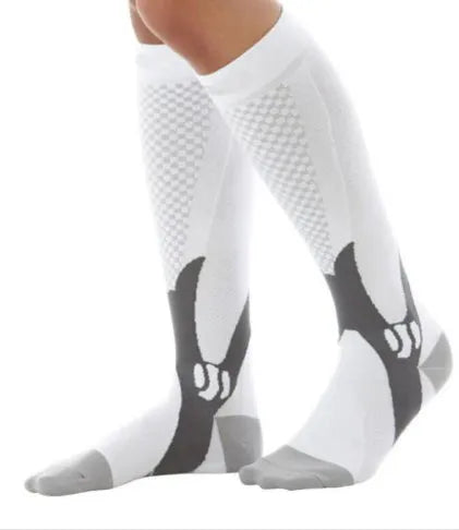 Graduated compression socks in athletic fit for running and travel