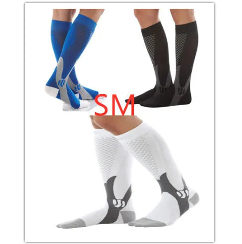 Graduated compression socks in athletic fit for running and travel