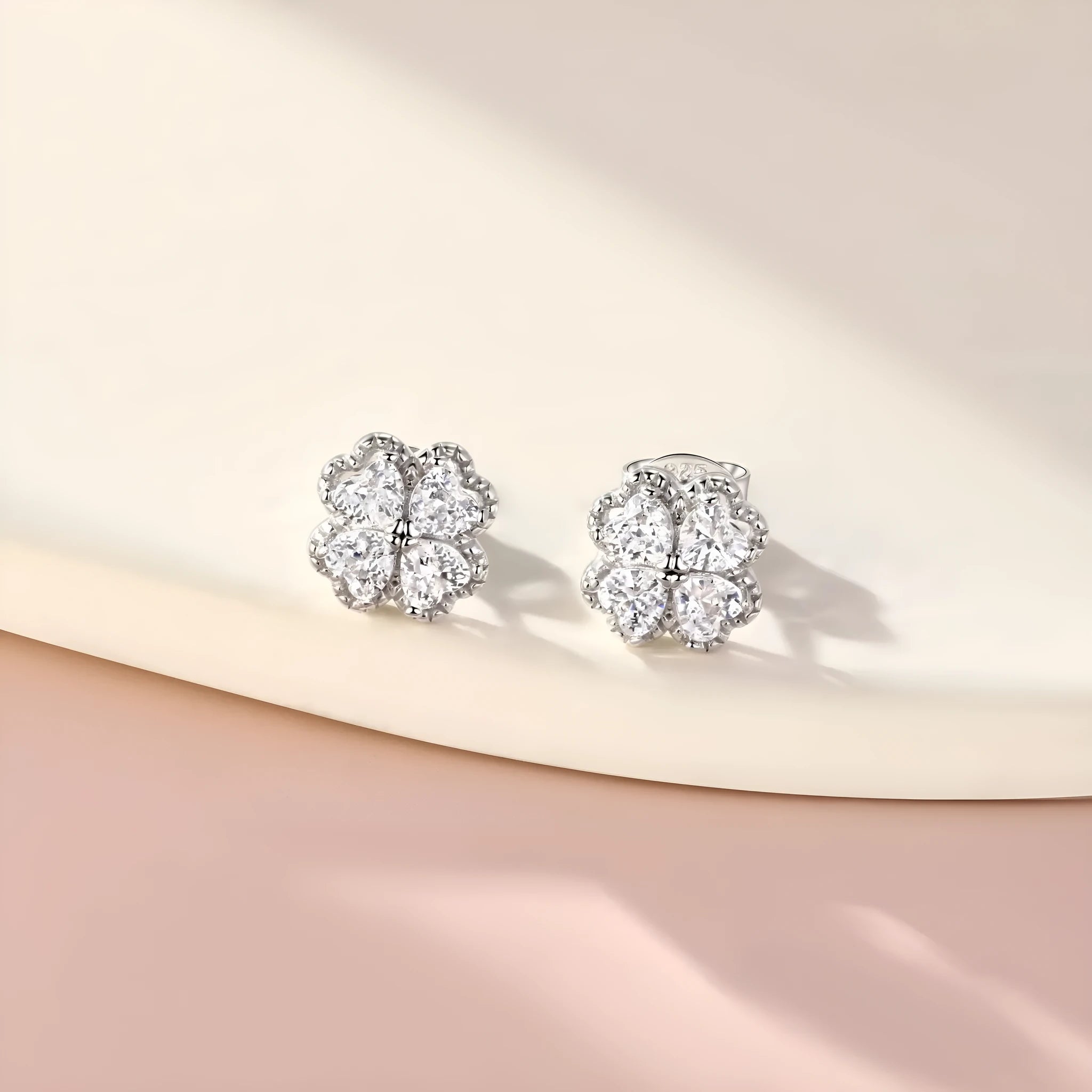 925 silver heart-shaped zircon earrings in white gold colour with European styling