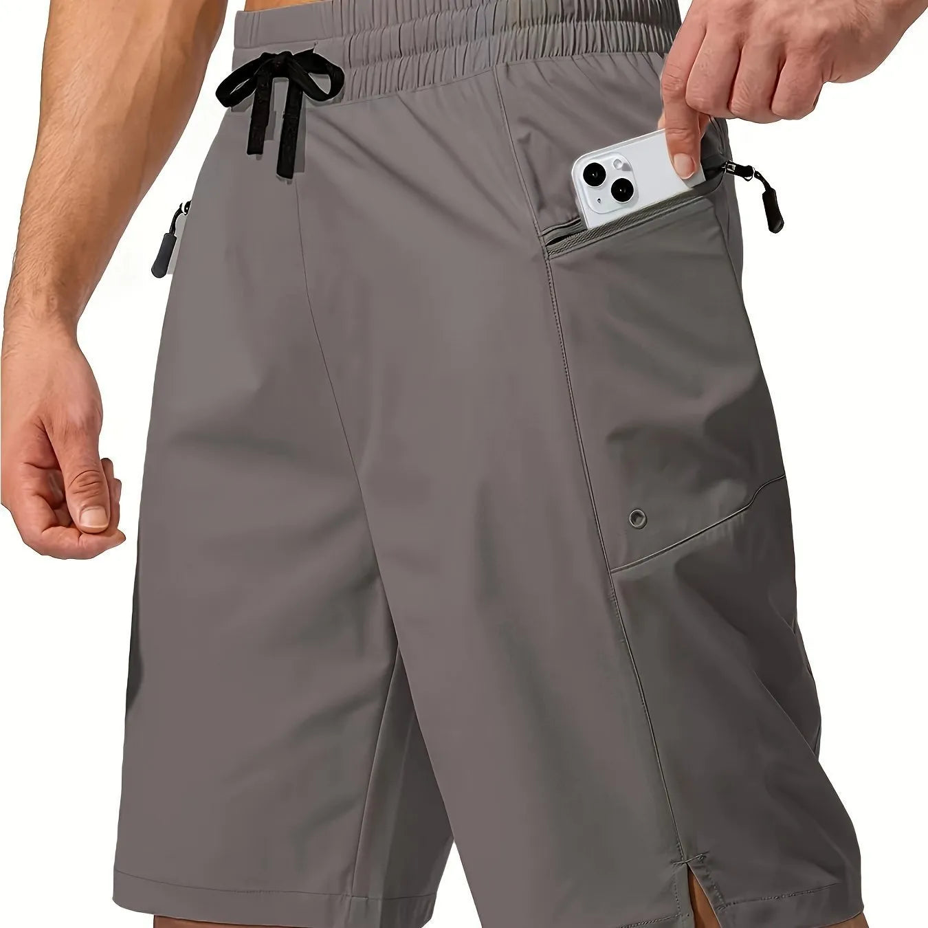 Men's solid colour beach shorts in straight cut with quick-drying polyester fabric
