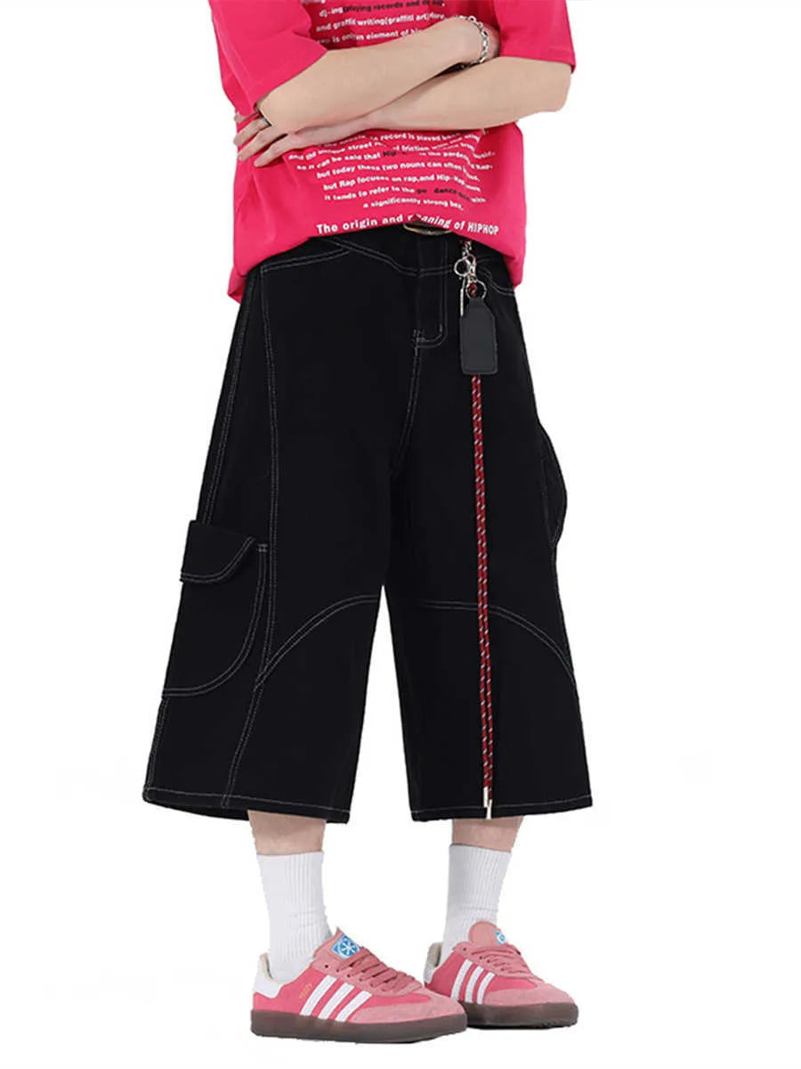 Retro denim workwear shorts with multiple pockets in wide leg cropped design