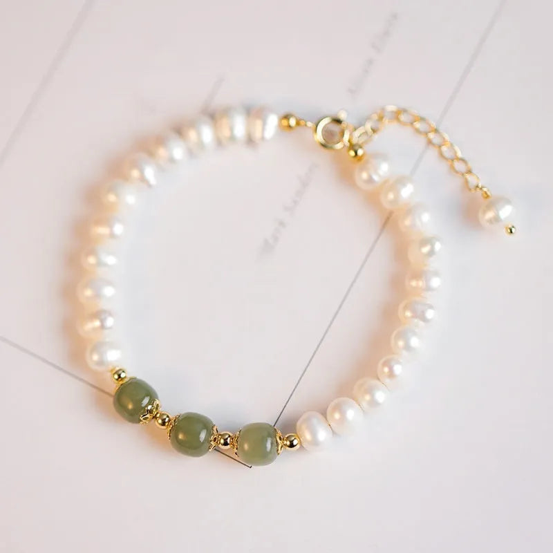 Diamond-shaped freshwater pearl bracelet with Hetian jade electroplating in Korean jewellery style