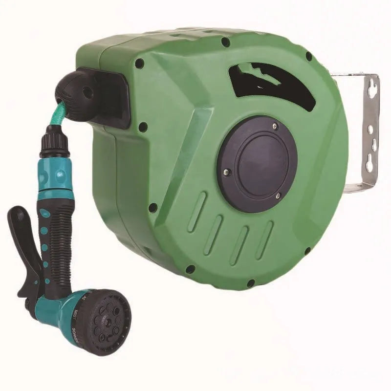 Automatic retractable hose reel with 10 metre PVC water pipe in compact collector unit for car washing