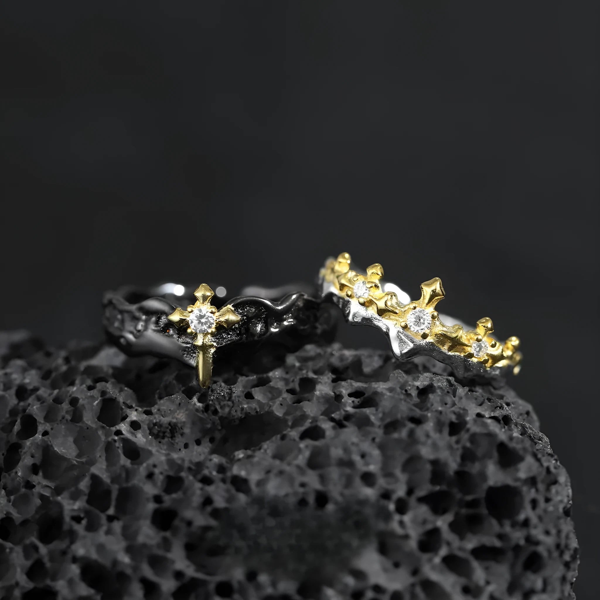 Princess Knight adjustable couple ring in silver with electroplated gold finish