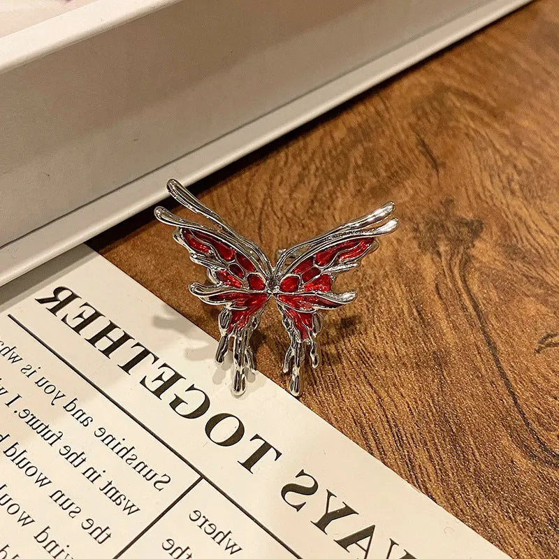 Creative Chinese butterfly women's copper ring with dripping oil treatment process in simple style.