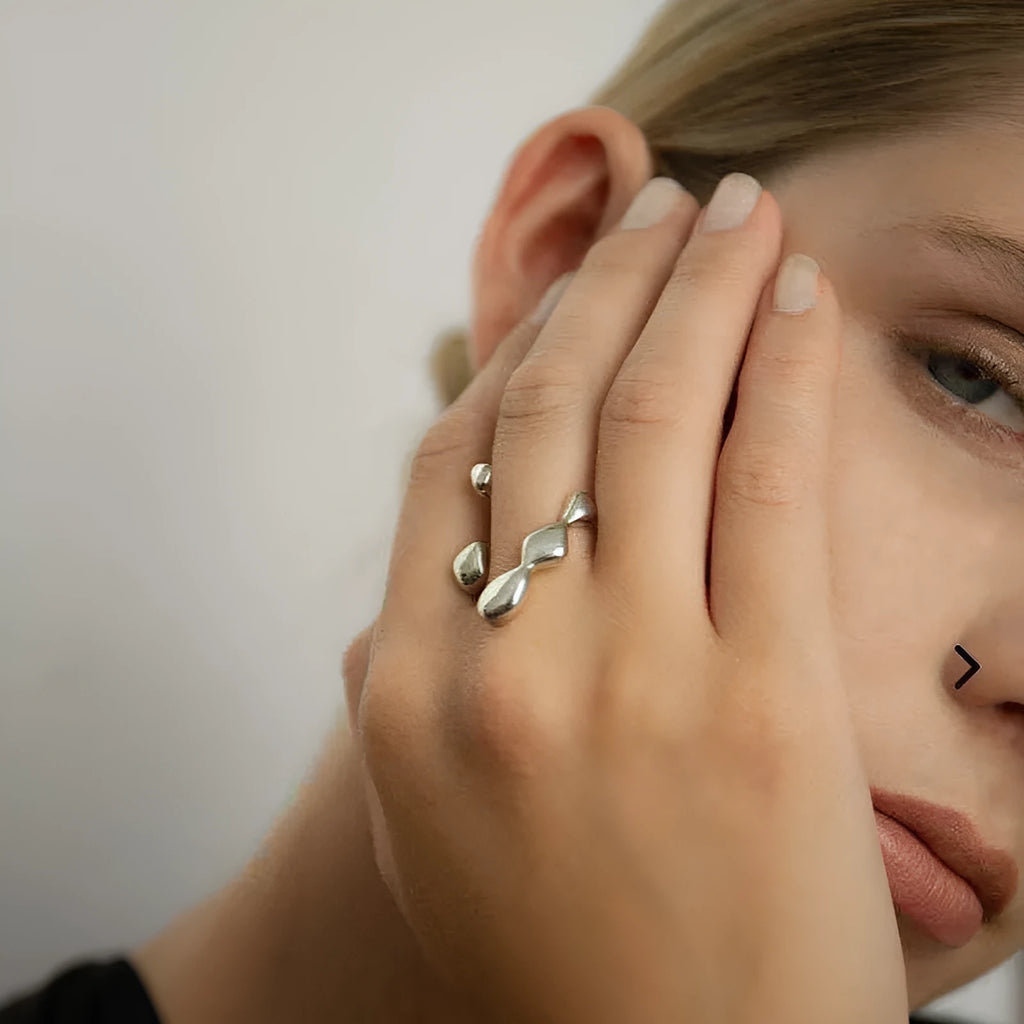 Brass women's fashion ring with spherical design in gold or silver adjustable ring