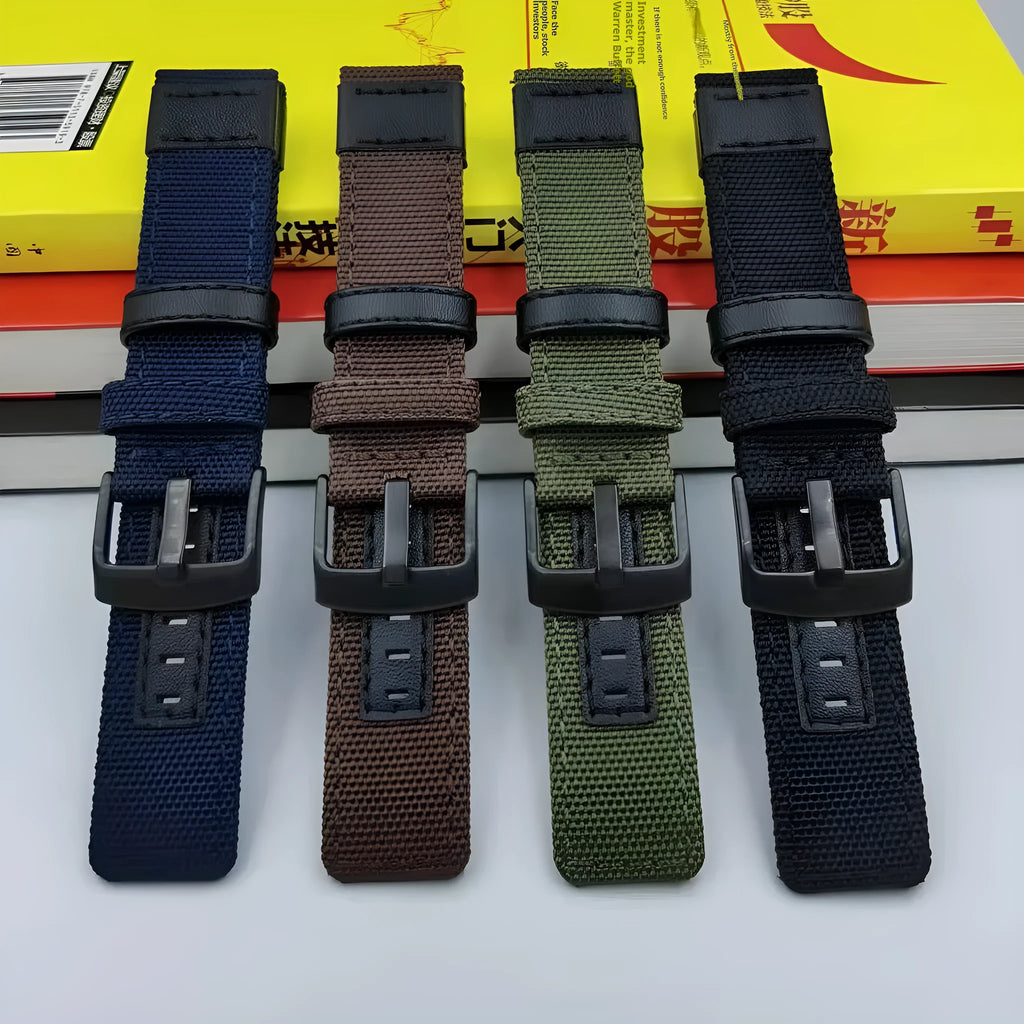 Oxford cloth canvas watch strap shown in camouflage colour next to sizing options for 20mm, 22mm, and 24mm widths.