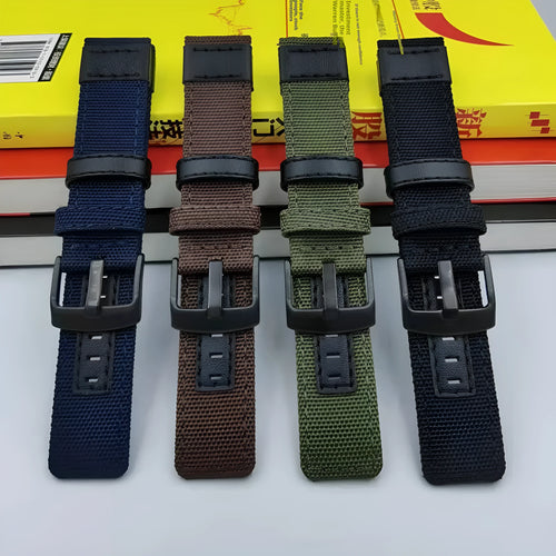 Oxford cloth canvas watch strap shown in camouflage colour next to sizing options for 20mm, 22mm, and 24mm widths.
