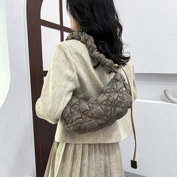 Women's casual nylon messenger bag in a solid colour with a long shoulder strap