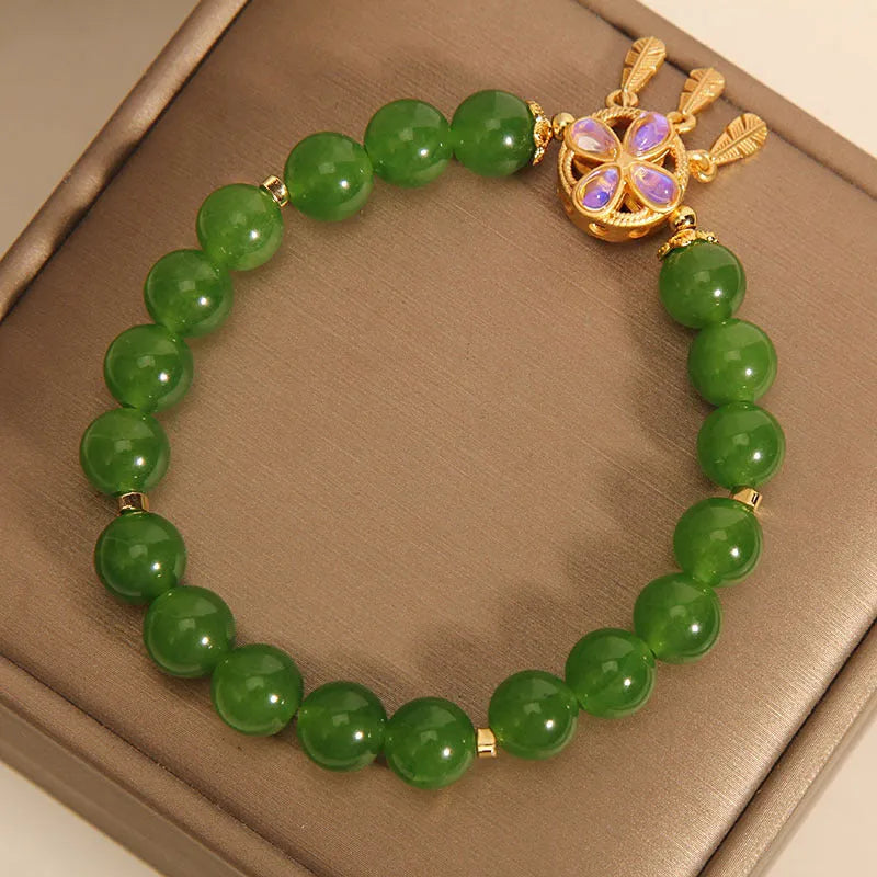 Women's jasper crystal bracelet with four-leaf clover pendant and dream catcher design