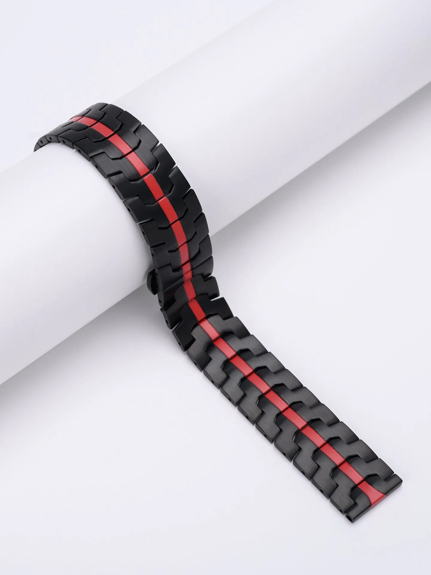 Stainless steel replacement watch band for Samsung Watch models in silver and black colour options