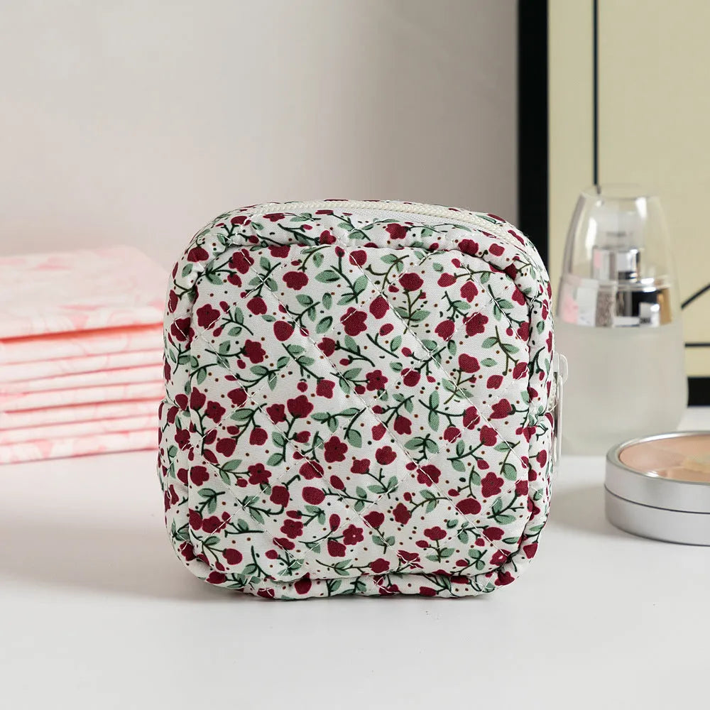 Polyester women's key storage bag with floral pattern in various colour options