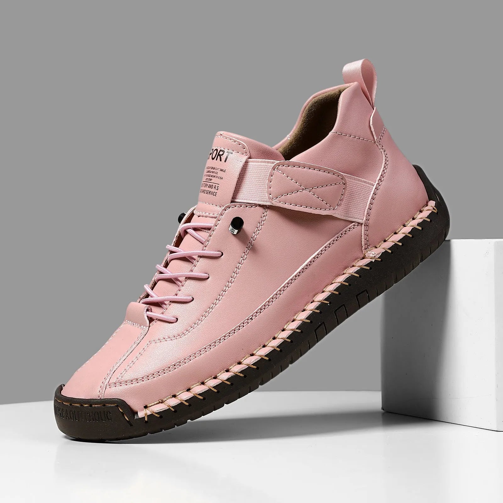 Men's mid-top Martin boot in a solid colour with elastic band and round toe.