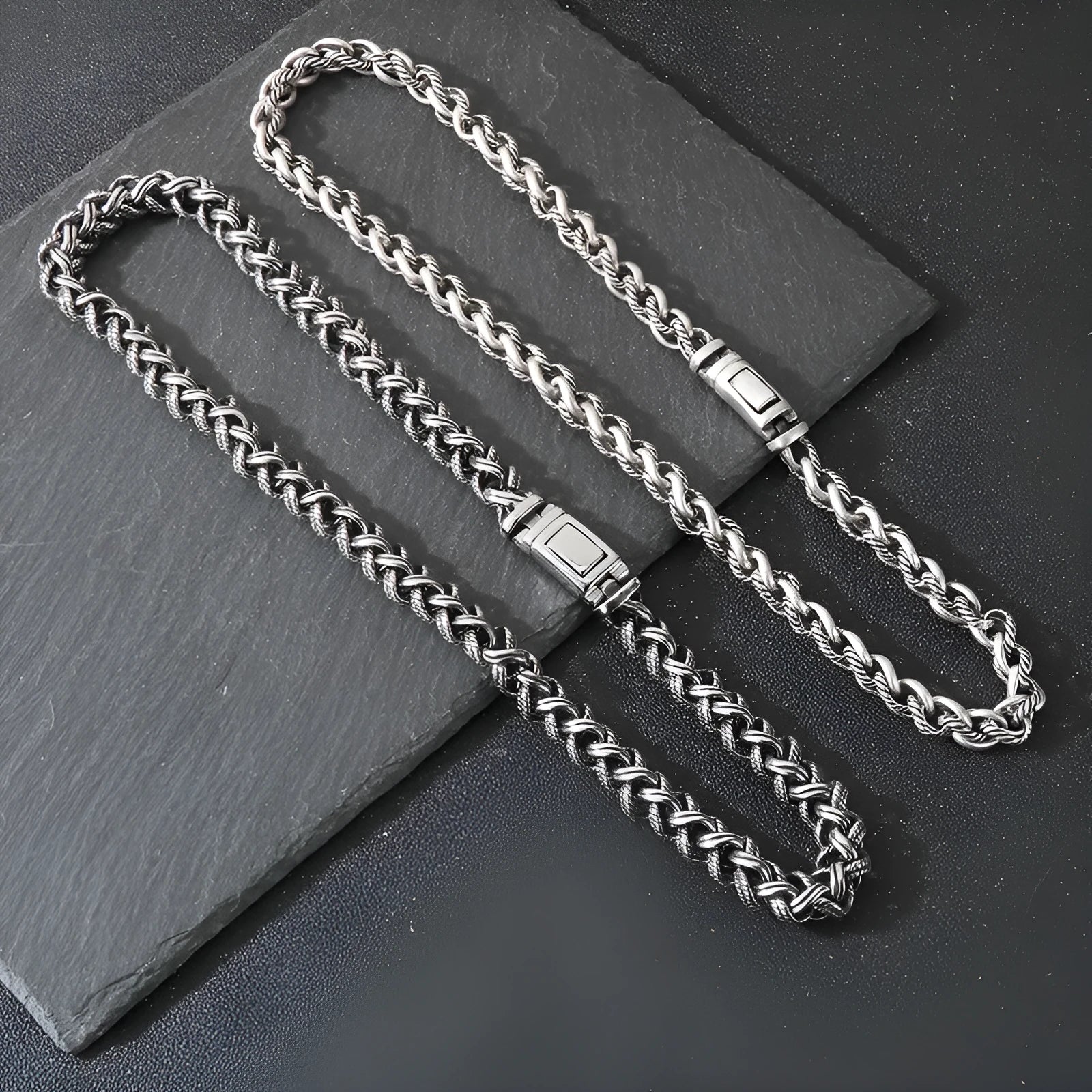 Men's geometric titanium steel necklace with hemp flower chain in antique silver colour