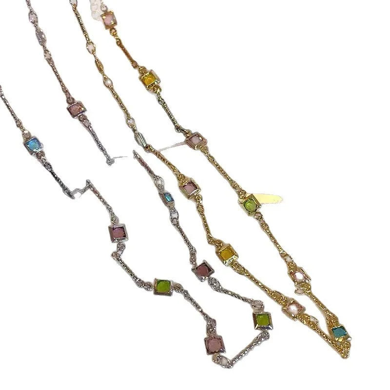 Square colour clavicle chain necklace with artificial crystal geometric pendant