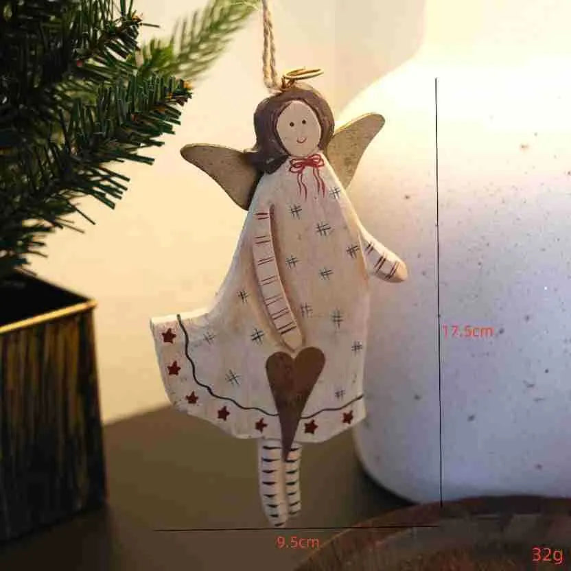 Hand-painted wooden door plate pendant in American country style with choice of letters, love heart, or XINGX design
