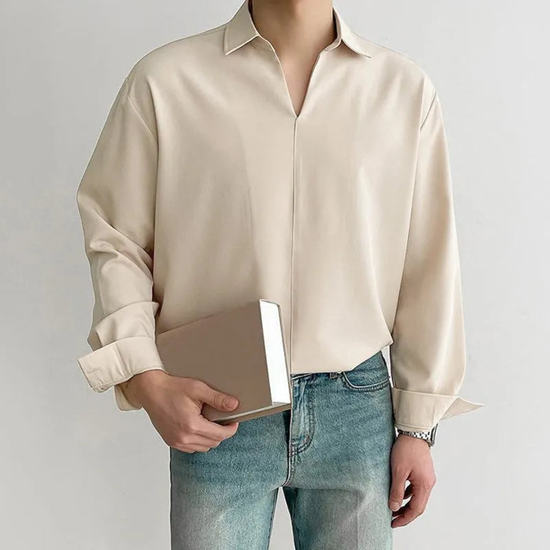 Men's loose fit long sleeve casual shirt in polyester non-iron fabric