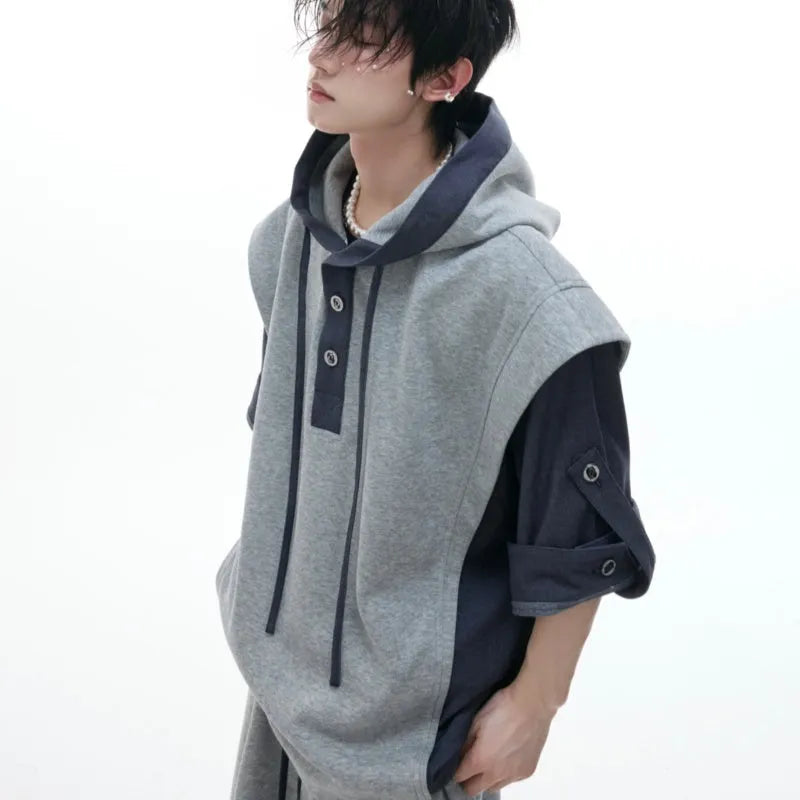 Men's black and grey polyester hooded leisure suit with three-dimensional stitching and short sleeve design