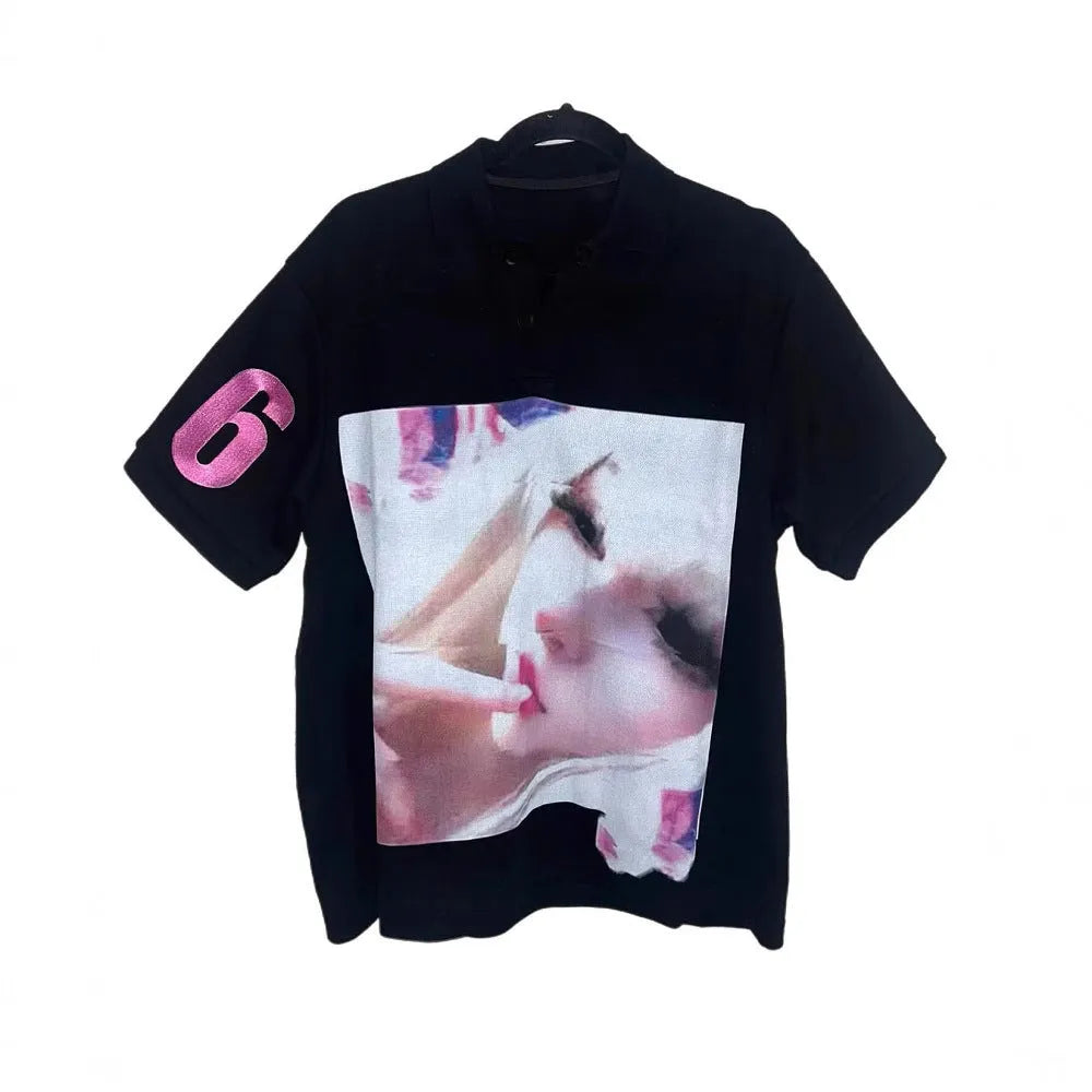Short-sleeved printed polo t-shirt in polyester available in four different colours