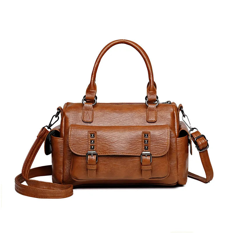 Vintage PU messenger bag in horizontal square shape with contrast stitching