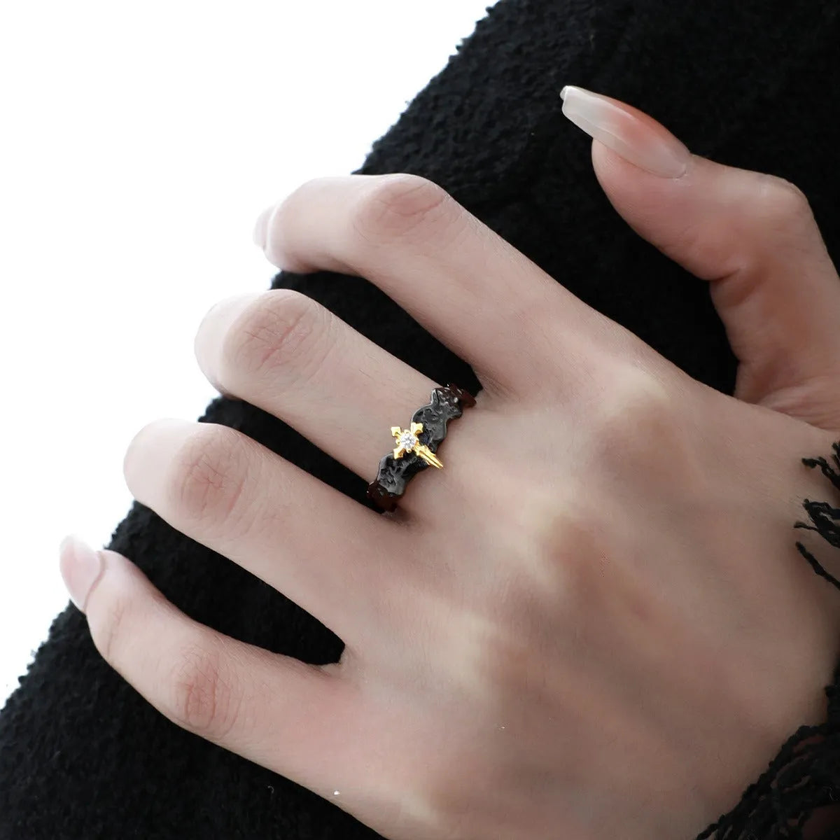 Princess Knight adjustable couple ring in silver with electroplated gold finish