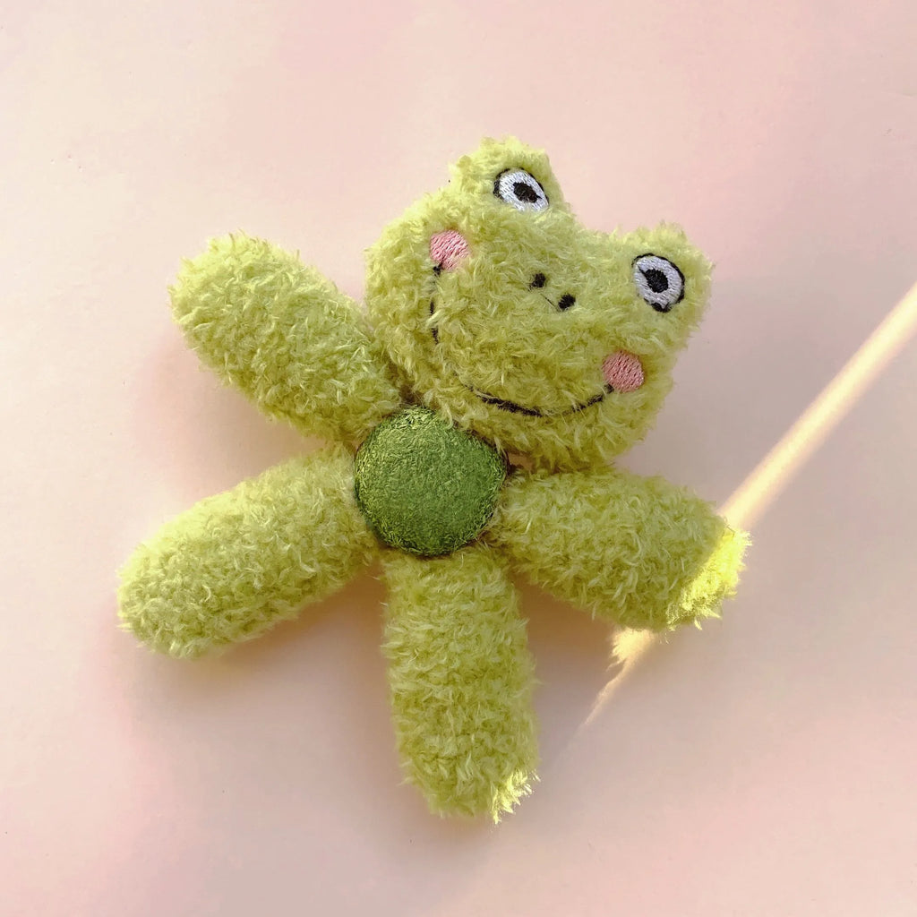 Edible catnip ball chewing toy for cats in character design options