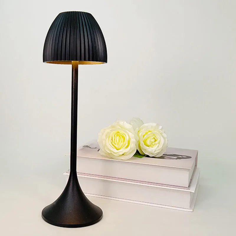 Ins pattern dimming small night lamp with thin round base in black or white colour.