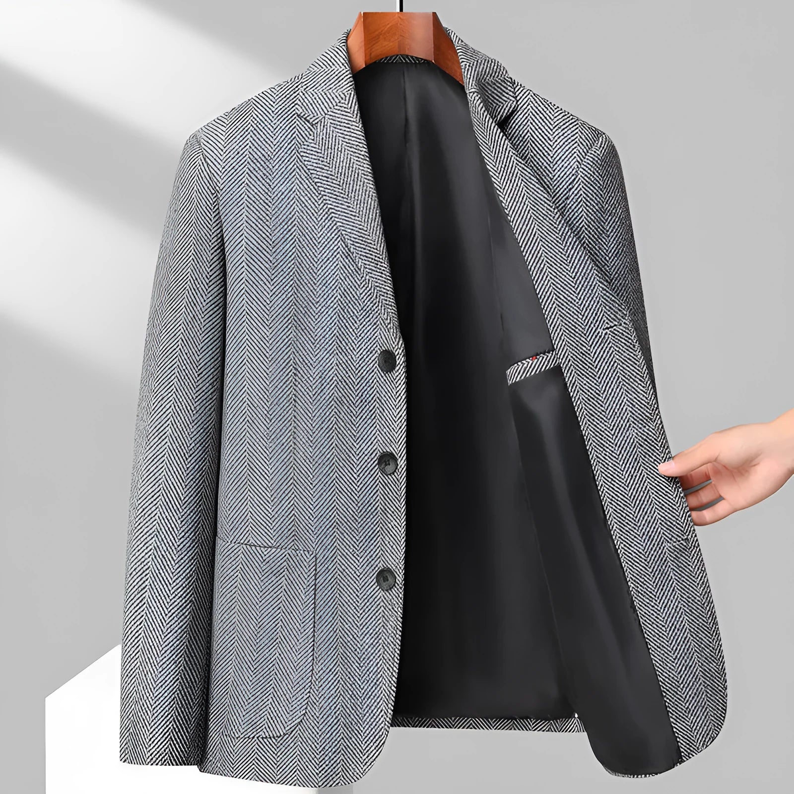 Men's loose fit wool coat in solid colours for spring and autumn casual wear