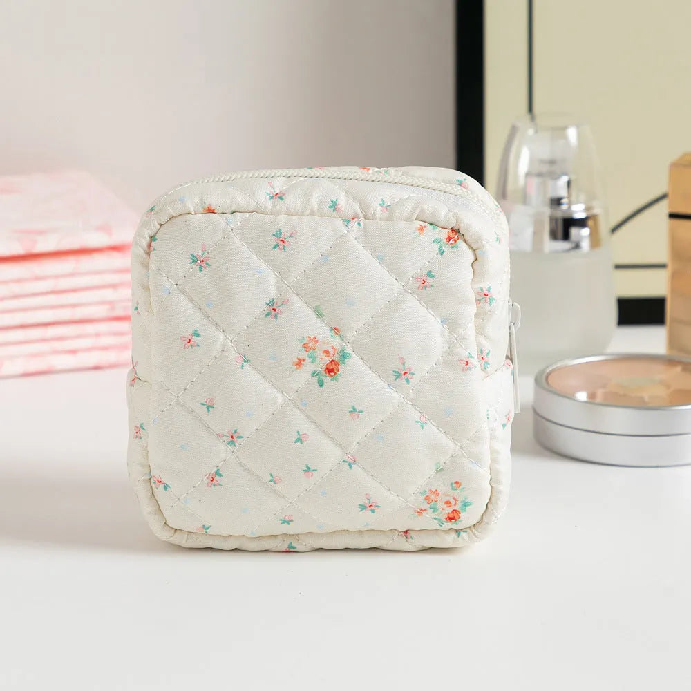 Polyester women's key storage bag with floral pattern in various colour options