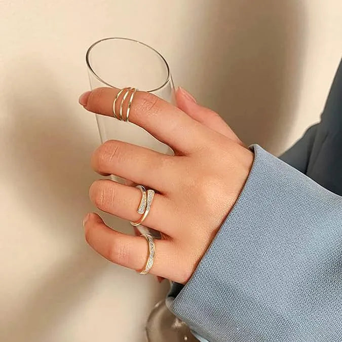 Geometric toe ring with 14K gold plating over copper in unisex design