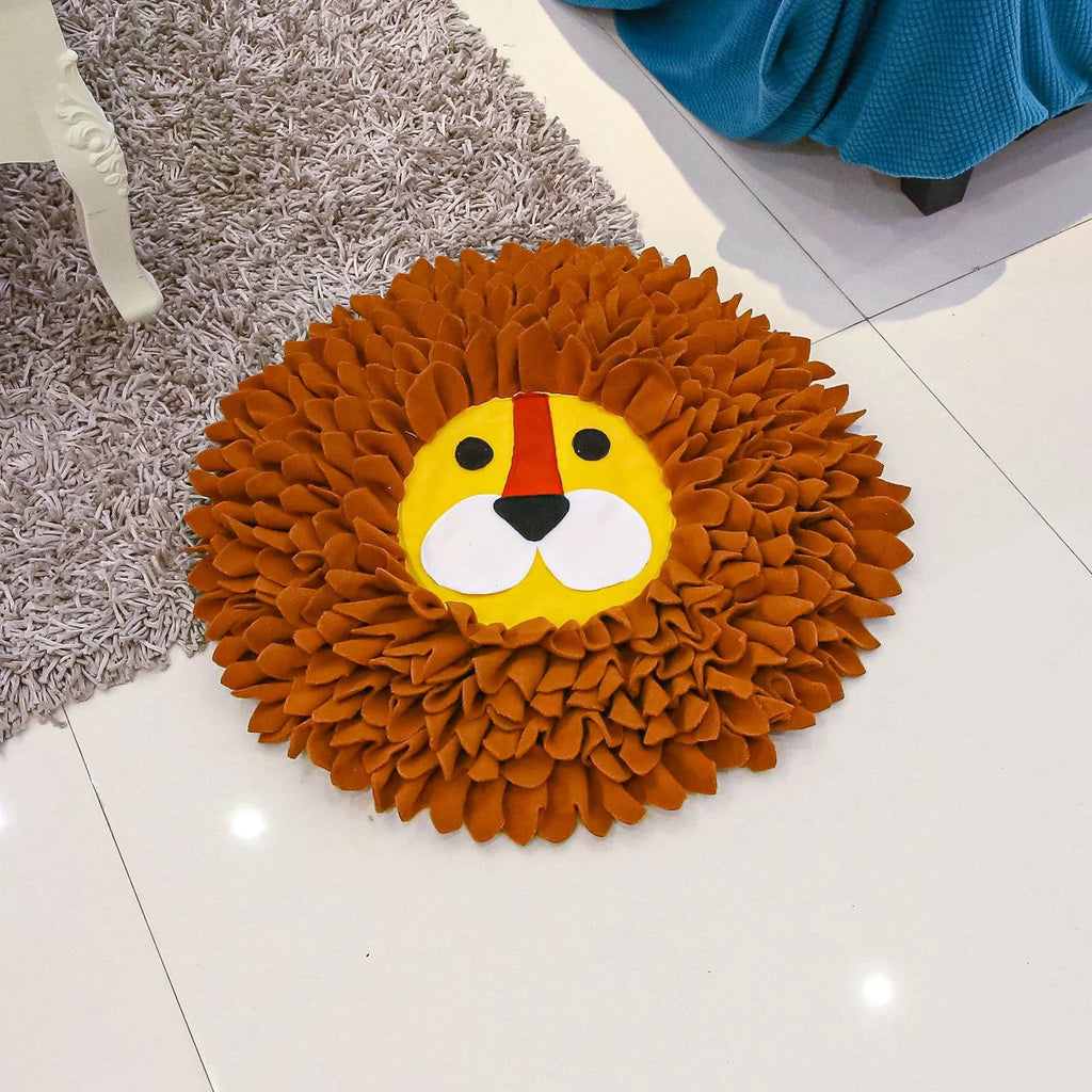 Brown lion pattern sniffing pad blanket for dogs and cats, measuring 33 by 25 centimetres